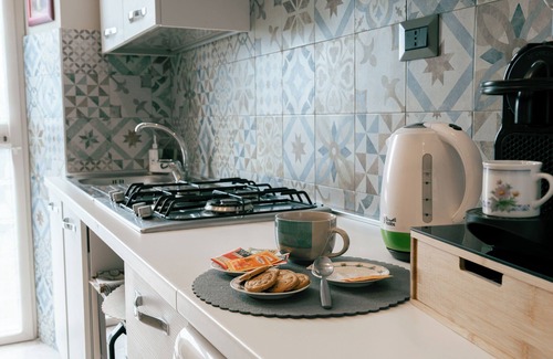 Civitavecchia Apartment | ROSE HOUSES A STONE'S THROW FROM THE HARBOR