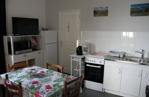Orcival Apartment | ROSE, Relaxation and Hiking, Auvergne Lakes and Volcanoes, Orcival, Sancy.