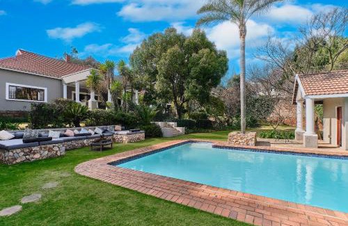 Houghton Estate Apartment | Rose Road Manor - Guest suite