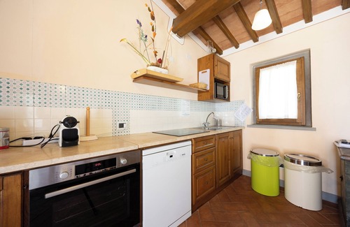 Terranuova Bracciolini House | Rosemary flat in VILLA with POOL