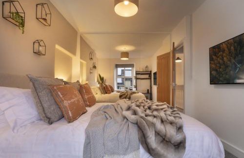 Nelson House | Rosie's Escape with Hot Tub