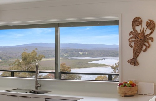 Merimbula Cabin | Rosies Seaview - 4 Bedroom Option