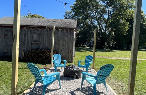 Geneva House | Rosko Ridge Cottage located minutes from GOTL and wineries