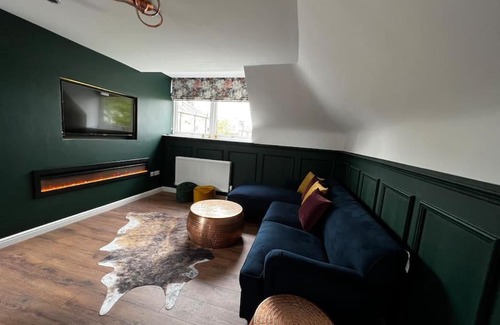 Roslin Apartment | Roslin Templar loft