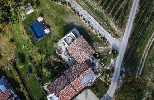 Novello Apartment | ROSTAGNI 1834 apt with pool in the Barolo region