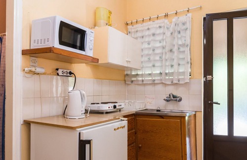 Agios Sostis Apartment | Roussa Beach Studios