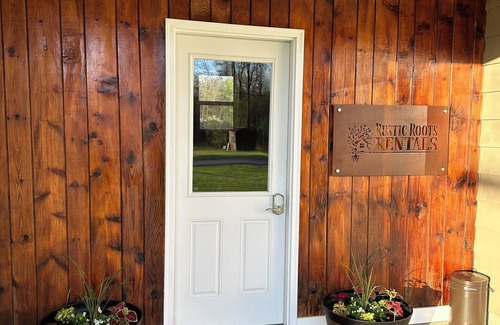 Shippenville House | Route 66 Rails to Trails home with Central AC and WIFI