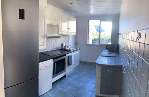 La Panouse Apartment | Rouviere Residence - Large apartment sea view small budget