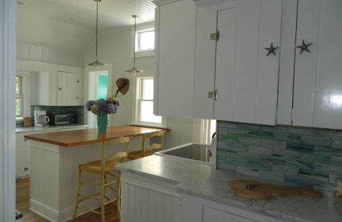 Rowayton Cottage | Rowayton Bungalow-September 499 Night/Oct-May Monthly 6,800 furnished !