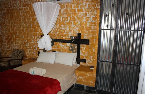 Grootfontein Cabin | Roy's Rest Camp