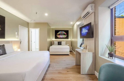 Gay Village Hotel | Royal Duo – Downtown MTL Stay