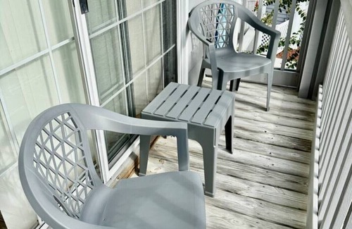 Sea Trail Apartment | Royal Jr. Suite 215 Royal Poste