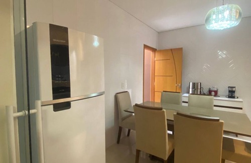 Brasilia House | Royal Lion Bedroom 1-Private bedroom with WiFi near to the Airport in Londrina