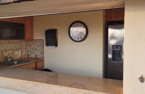 Kihei Condo | Royal Mauian - Remodeled 2 bed/2 bath gr floor - Tri-zone A/C Early Nov Avail