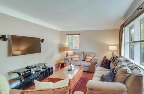 Royal Oak House | Royal Oak Home 13 Mi to Downtown Detroit