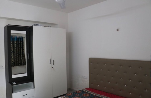Udaipur District Apartment | Royal Orchid 3bhk Lakend Suite