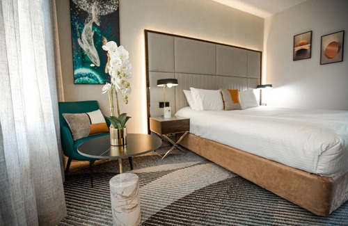 Lane Cove North Hotel | Royal Pacific Hotel