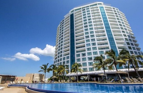Marina Mazatlan House | Royal Park Studio with Garden Next to the Cerritos Beach