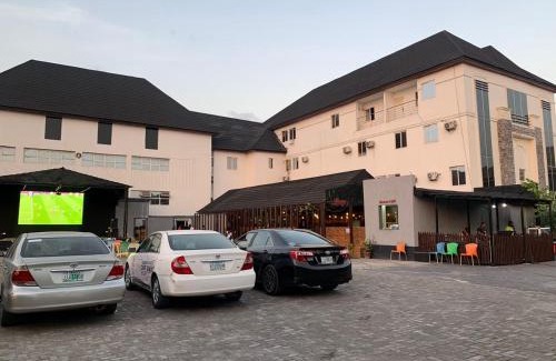 Oshodi-Isolo Hotel | Royal Rex Hotels and Spa