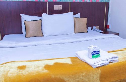 Oshodi-Isolo Hotel | Royal Rex Hotels and Spa