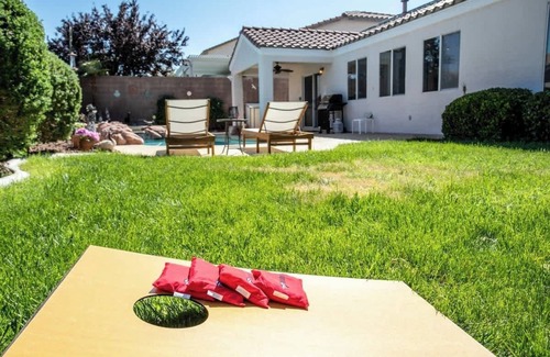 Paradise Hills House | Royal Skyline -Spacious & Modern 3BR w Pool