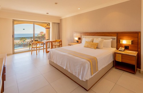 Zona Hotelera Resort | Royal Solaris Los Cabos & Spa - All Inclusive
