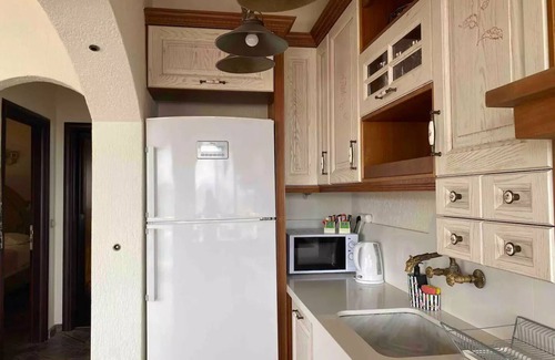 Kropia Apartment | Royal stylish view apart/10' from Athens airport
