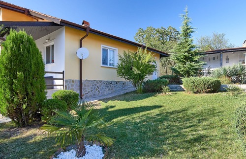 Bryastovets Villa | Royal Villas *Private pool * Sunny Beach