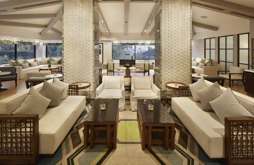 Norma Triangle Hotel | Royal Vista Suite at The London West w/Rooftop Pool Near Beverly Hills