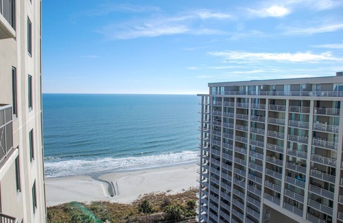 Arcadian Shores Condo | Royale Palms 1504 Elegant Oceanview w/Pool & Beach