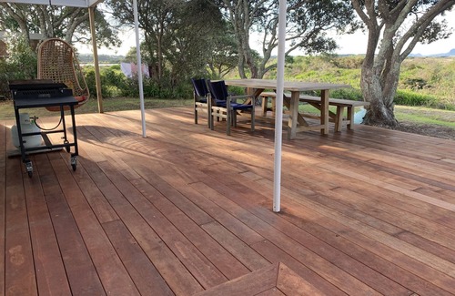 Ruakaka House | Ruakākā Beach Bach