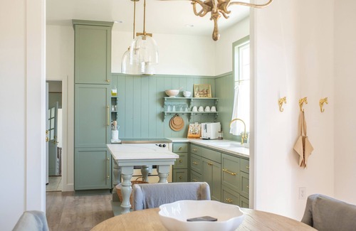 Medford Cottage | Ruby Belle Cottage retreat