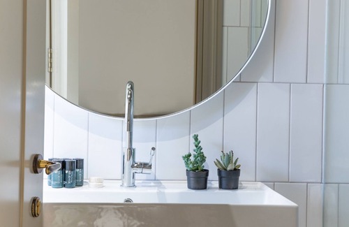 Neve Tzedek House | Ruby
