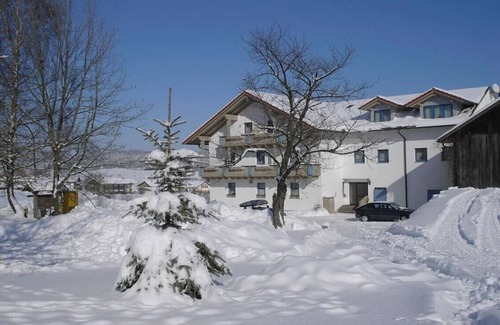 Achslach Apartment | Ruhig Gelegene Fewo 05 - Rustikal und Modern Eingerichtet in Waldnähe
