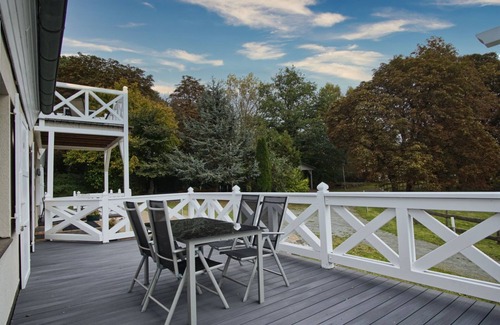 Bergen auf Ruegen Apartment | Ruhig und Idyllische Lage, Ahoi Erlebnisbad Gratis - Gutshaus Silvitz Fewo 01 - Gutshaus Silvitz