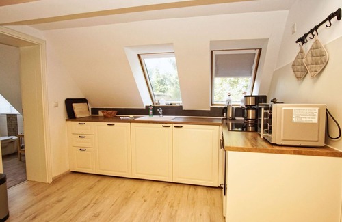 Bergen auf Ruegen Apartment | Ruhig und Idyllische Lage, Ahoi Erlebnisbad Gratis - Gutshaus Silvitz Fewo 04 - Gutshaus Silvitz