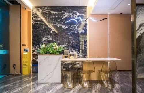 Shiqiao Hotel | Ruilan Courtyard-Cloud City View Light Hotel Guangzhou Panyu Branch