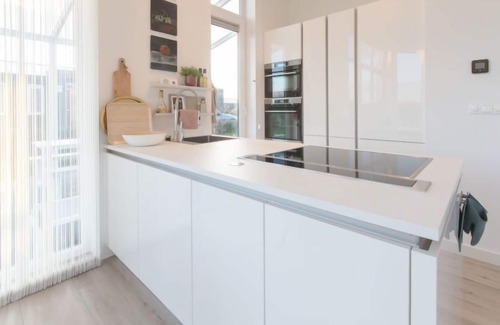 Wemeldinge House | Ruisweg 73 by Interhome