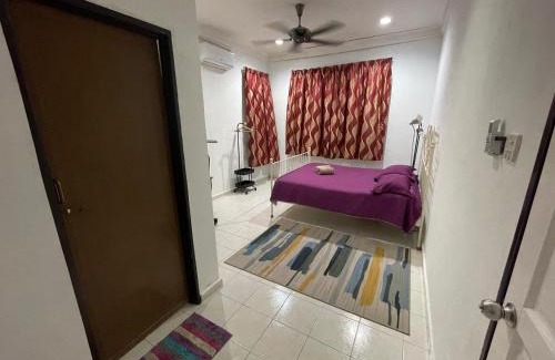 Kuala Terengganu House | Rumah near KT Atas Tol - WiFi, parking & Netflix