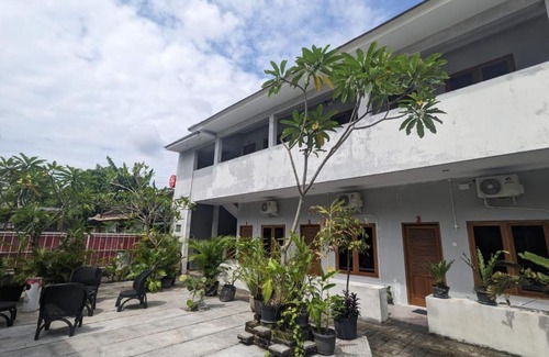 Central Yogyakarta House | Rumah Pagar Merah Homestay