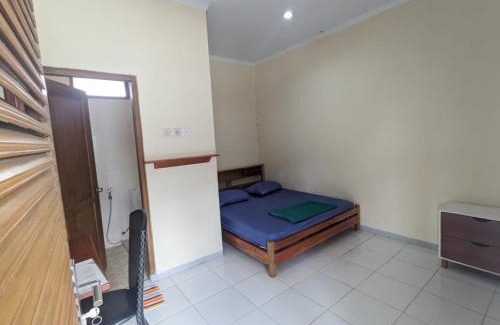 Central Yogyakarta House | Rumah Pagar Merah Homestay