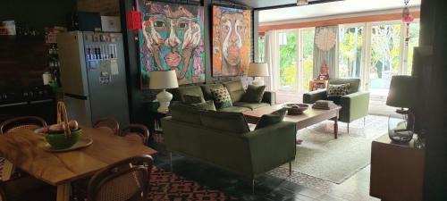 Kubutambahan Villa | Rumah TONTON, Charming cottage in a pop-art atmosphere