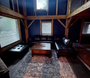 Alcove Ski Chalet | Running Creek
