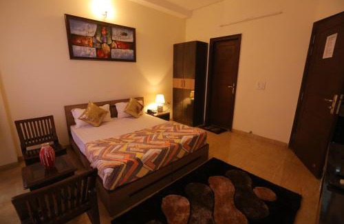 Pitampura Bed & Breakfast | Runway Residency at Pitampura