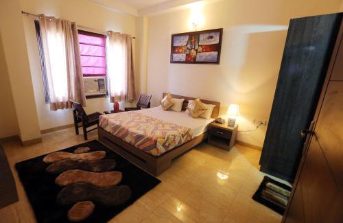 Pitampura Bed & Breakfast | Runway Residency at Pitampura