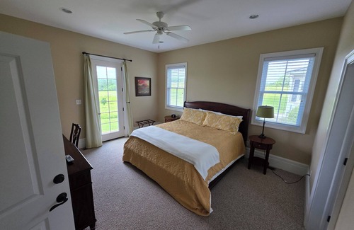 Farmville Cottage | Rural and Charming 2-bedroom cottage near Hampden-Sydney and Longwood