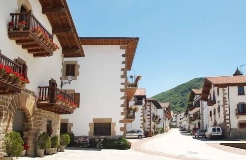 Iraizotz Cottage | Rural apartment Aptos. Etxeberría I, II and III for 4 people