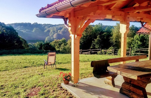 Breznik Plesivicki Cabin | Rural Croatian Estate with Sauna, private Forest, Garden, Nature Spa