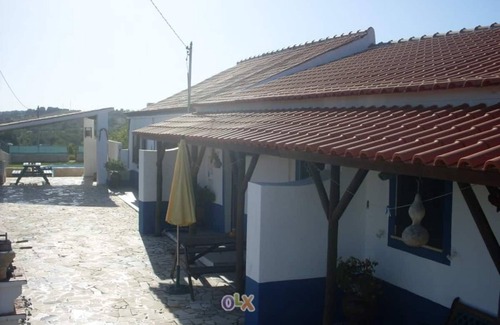 Silves Cottage | Rural farm away from the hustle and bustle and close to everything with AC. .