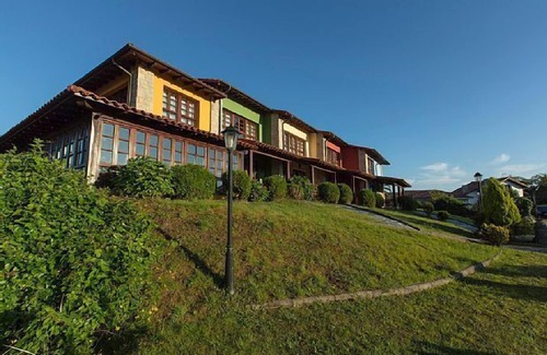 Llames de Pria Cottage | Rural house (full rental) Playa de Guadamía for 4 people